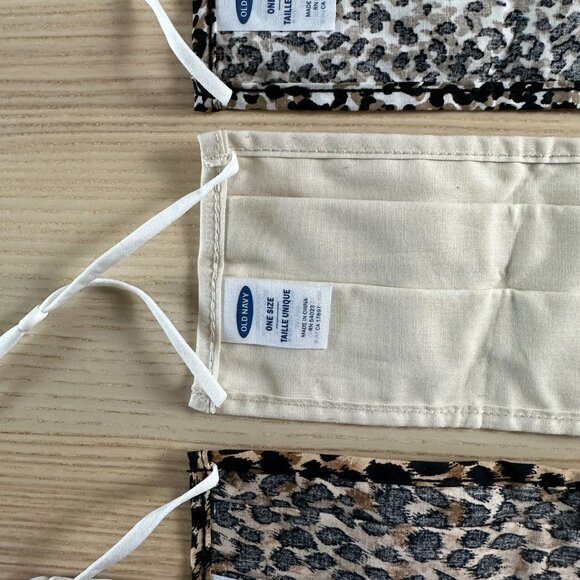 NWOT Set of 3 Old Navy Triple-Layer Cloth Pleated Face Masks for Adults - Picture 6 of 8